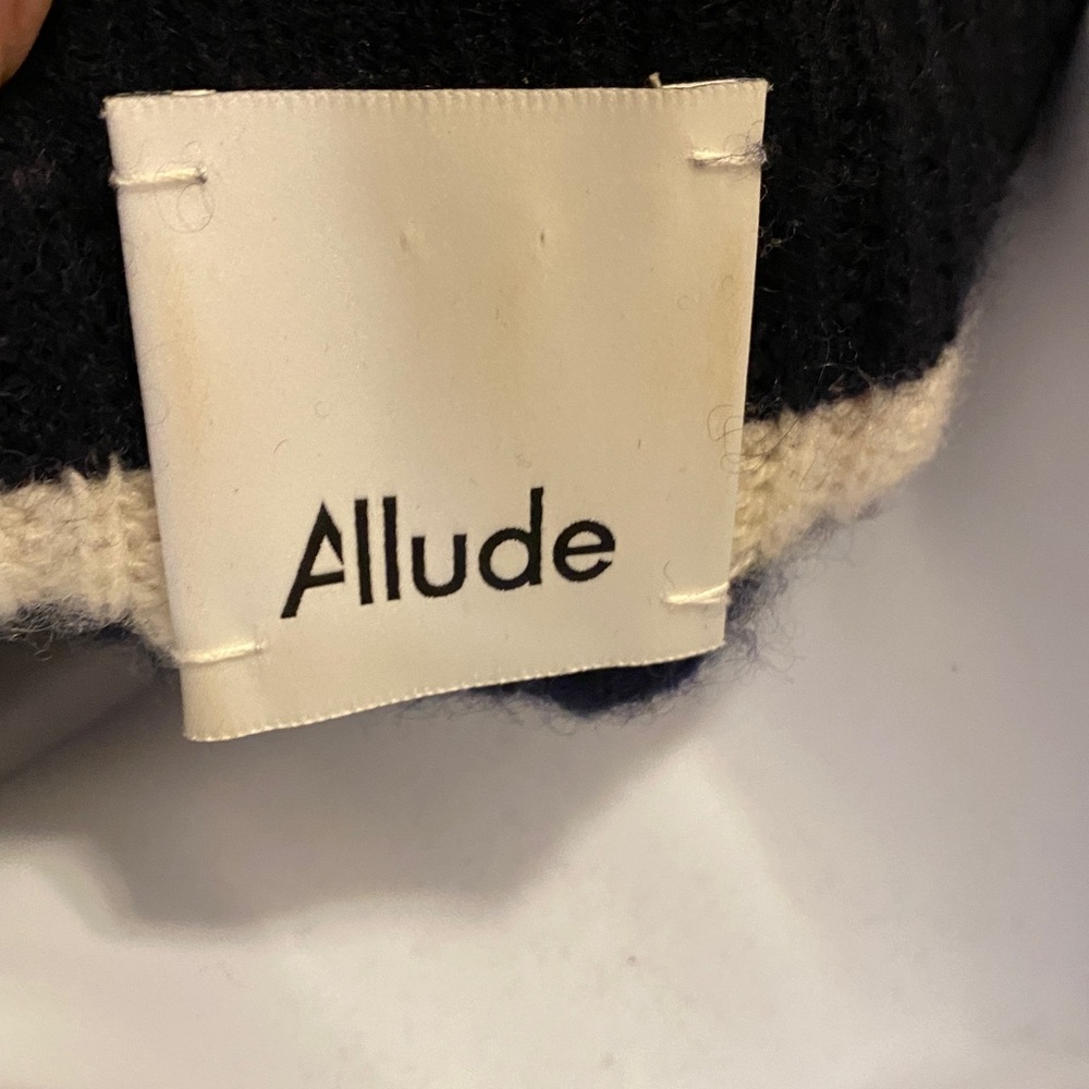 Allude Cashmere Blend Sweater - Picture 5 of 6
